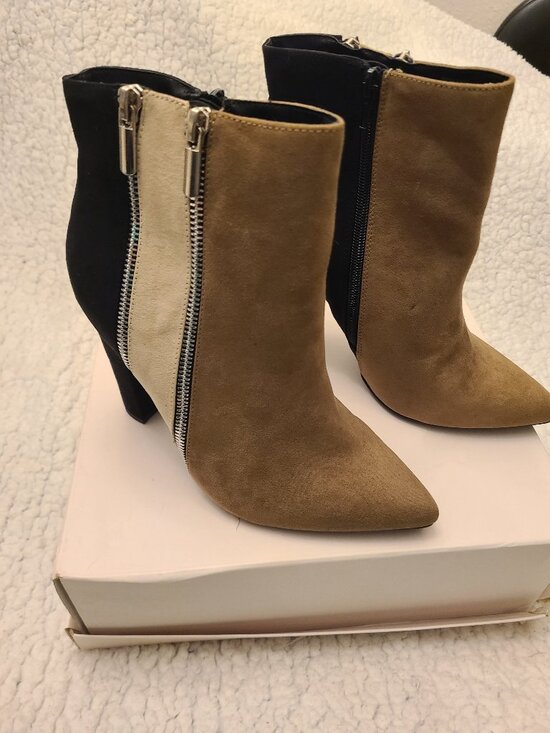 JustFab Shoes - Justfab Woman's 8 booties pointed toe-zip up black-brown